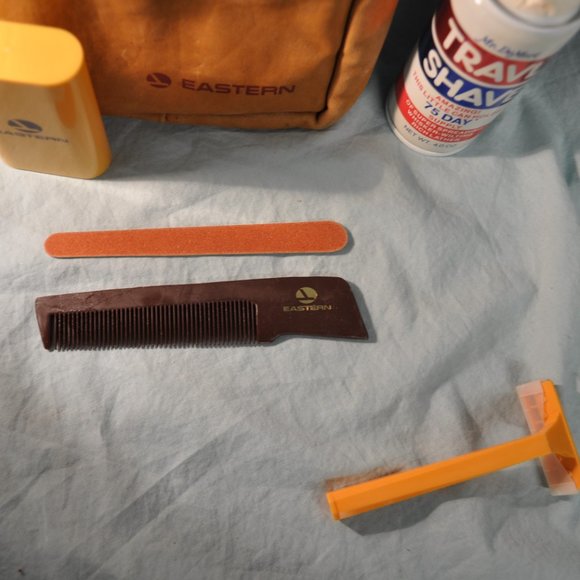 vintage eastern airlines travel leather dopp kit all original UNUSED (O108) - Picture 4 of 12